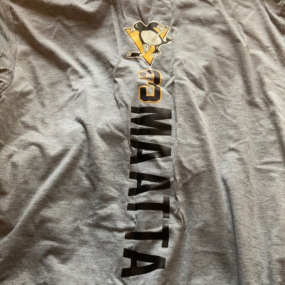Olli Maatta Pittsburgh Penguins T-Shirt